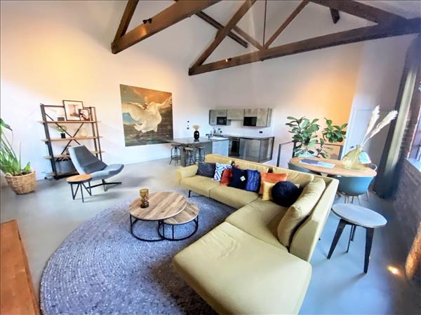 Apartment 2 Comet Works Image