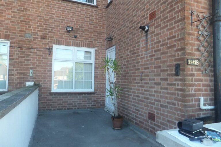 Flat 1 2242B Coventry Road Image
