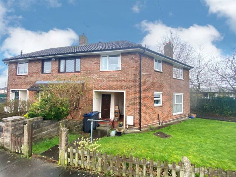 43 Wychwood Crescent Image